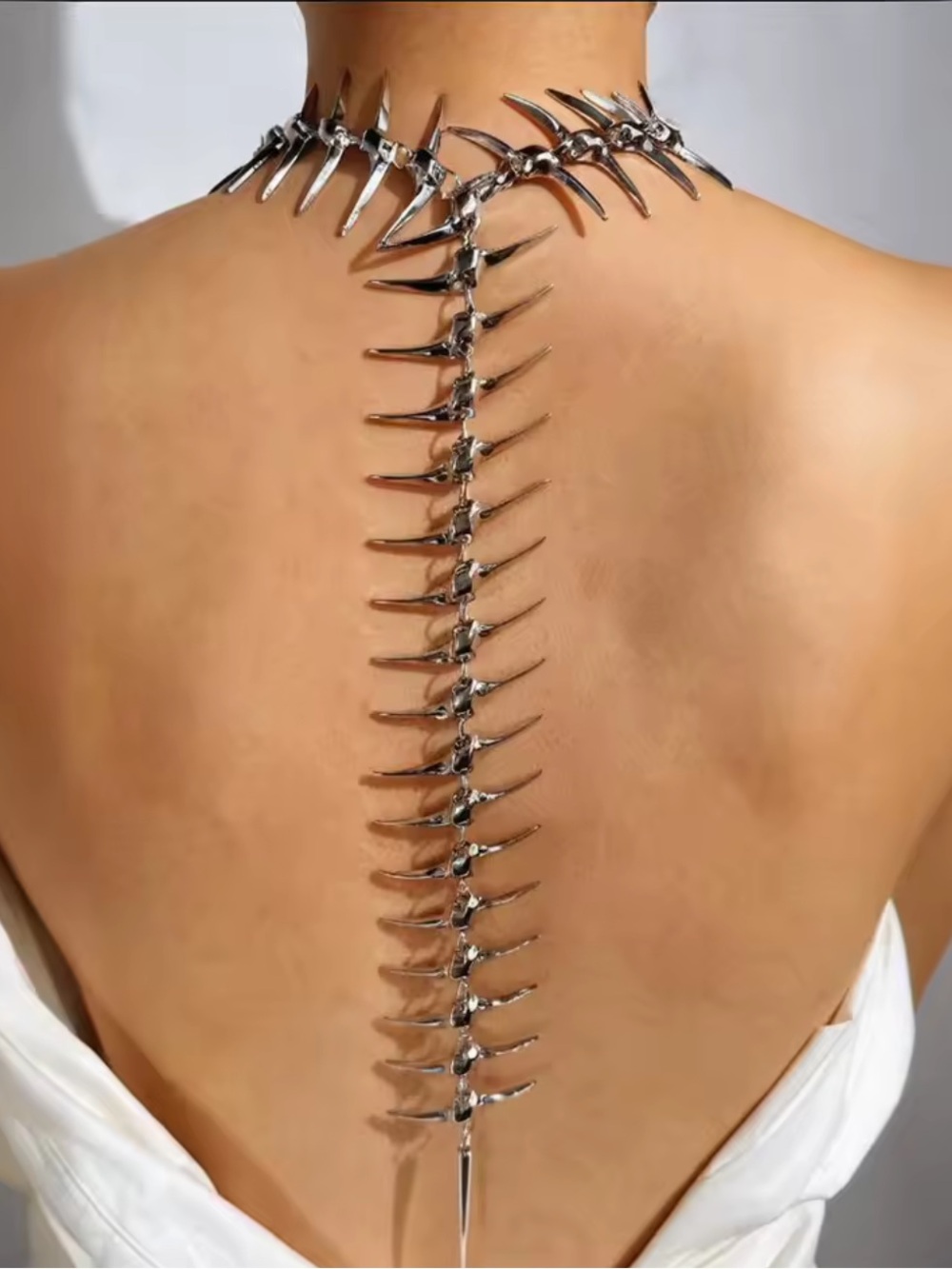 Silver Spine Back Necklace